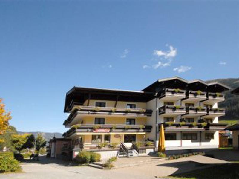 Hotel Garni ALPINA Saalbach-Hinterglemm Buitenkant foto